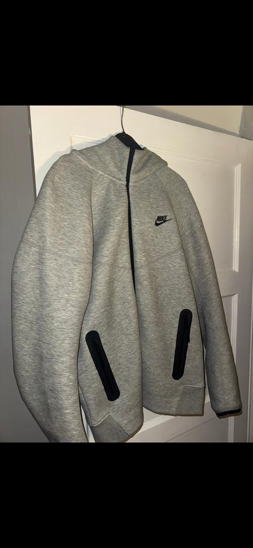 Buy & Sell Halesowen Dudley - Photos for New Nike tech fleece Grey Small