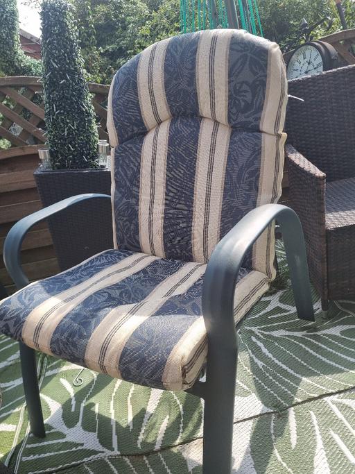 Buy & Sell West Wickham Bromley - Photos for pair of metal very padded cosy sun chairs £50
