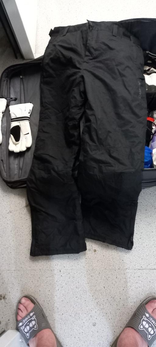 Buy & Sell Silvertown East London - Photos for Sking Trousers