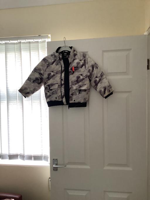Buy & Sell Thornhill Torfaen - Wales - Photos for Boys padded coat.