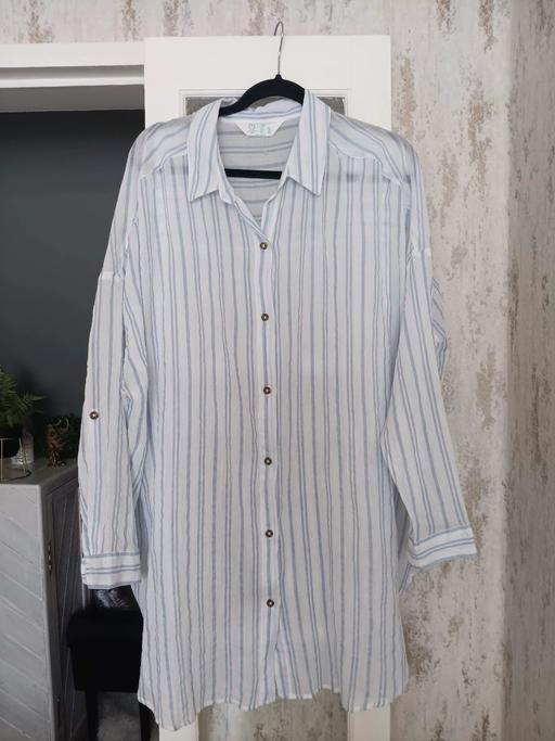 Buy & Sell Hornchurch Havering - Photos for stripe beach shirt 18/20