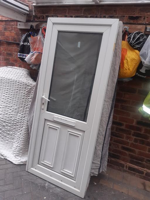 Buy & Sell Wednesfield Wolverhampton - Photos for pvc front door very clean