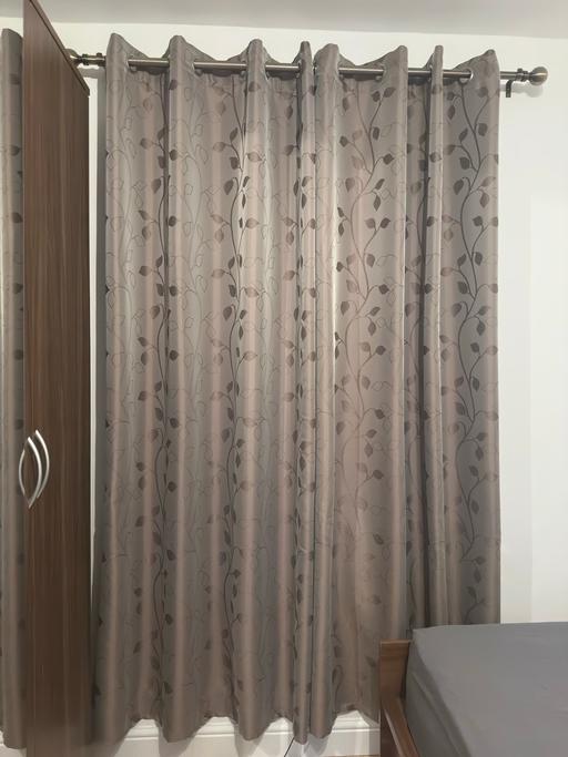 Buy & Sell Herne Hill South East London - Photos for Chocolate Shiny Curtains with Leaf Pattern!