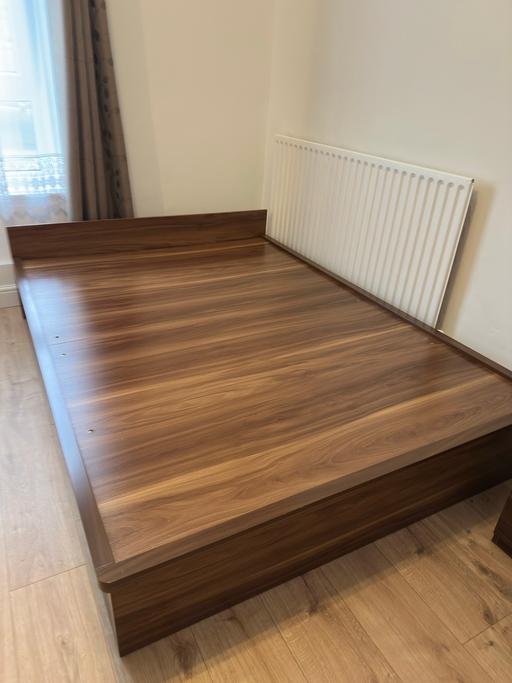 Buy & Sell Tulse Hill South East London - Photos for Dark Oak Brown Bed (Ottoman Style)