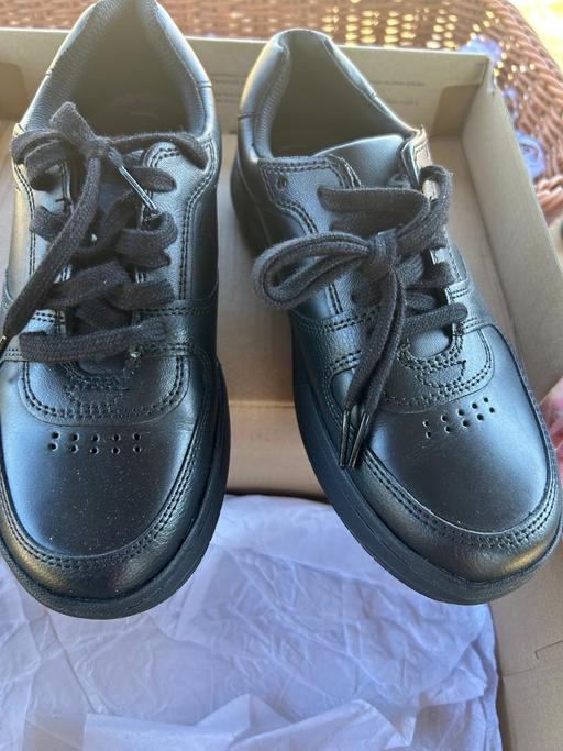 Buy & Sell Old Coulsdon South East London - Photos for Clarks leather school shoes
