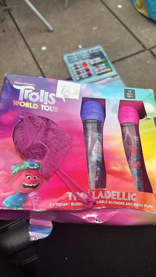 Buy & Sell Darlaston Walsall - Photos for Trolls toiletry set