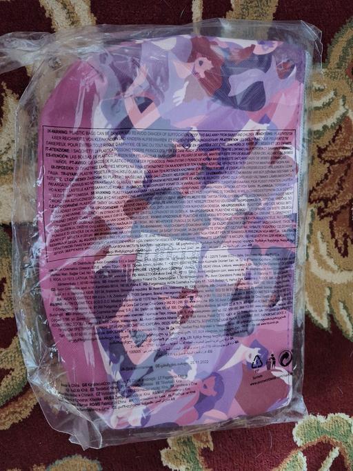 Buy & Sell Ettingshall Park Wolverhampton - Photos for New Avon Make up bag
