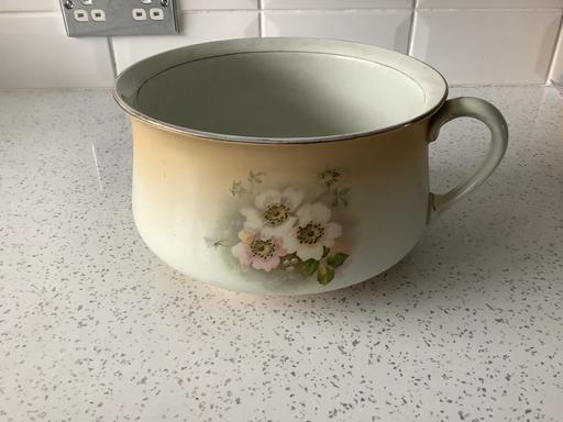 Buy & Sell Woodsetton Dudley - Photos for Old chamber pot