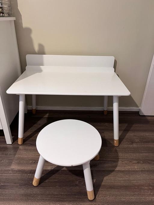 Buy & Sell Cubitt Town East London - Photos for Dunelm Toddler Desk & Stool Set