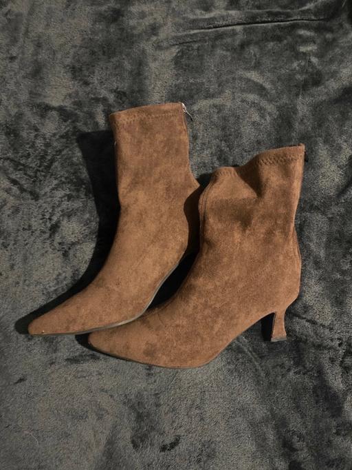 Buy & Sell Harwood Bolton - Photos for Brown heels