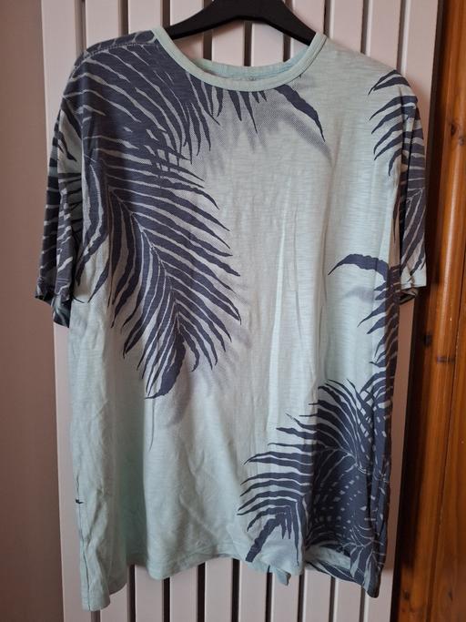 Buy & Sell Ettingshall Park Wolverhampton - Photos for M&S Large Men's Tshirt