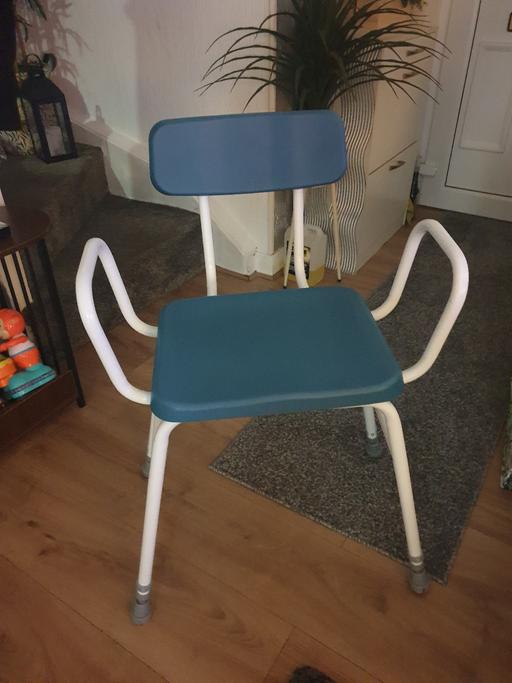 Buy & Sell Hyde Tameside - Photos for adjustable perching stool brand new