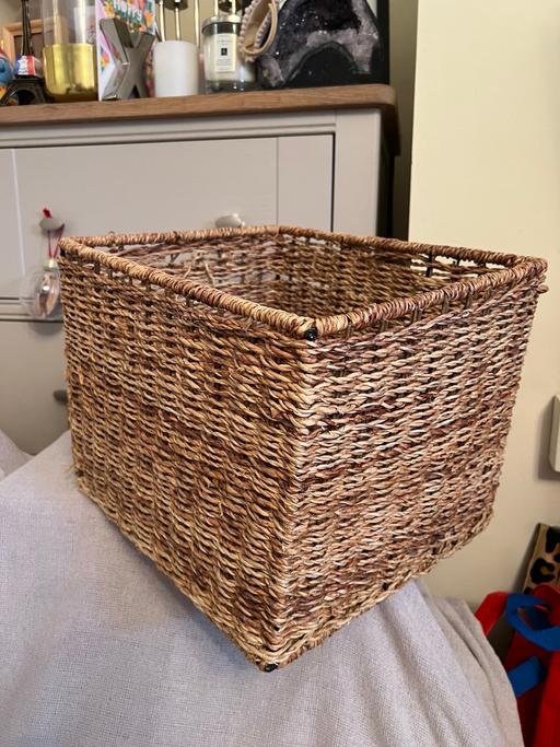 Buy & Sell Easington Lane Sunderland - Photos for Large Strong Basket