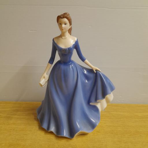 Buy & Sell Preston South Ribble - Photos for LEONARDO COLLECTION FIGURINE
