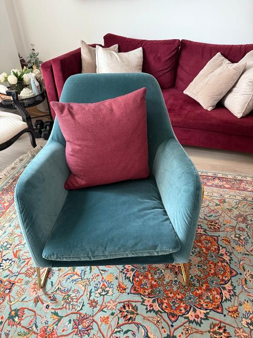 Buy & Sell Manor House North London - Photos for Teal velvet armchair