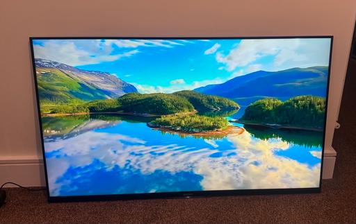 Buy & Sell Staines-Upon-Thames Spelthorne - Photos for Sony Bravia 50” Smart TV + Sony Wall Mount