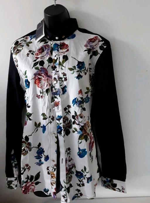 Buy & Sell Little Venice West London - Photos for LADIES FLOWER PRINT SHIRT Smart Classic-M.