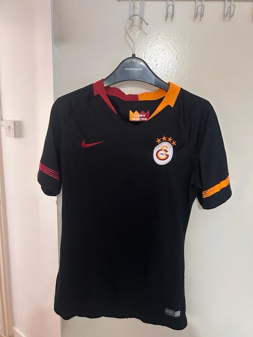 Buy & Sell Lower Clapton East London - Photos for Galatasaray female shirt
