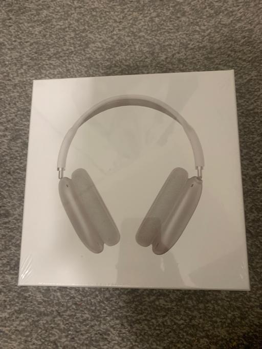 Buy & Sell Roehampton South West London - Photos for airpods max silver