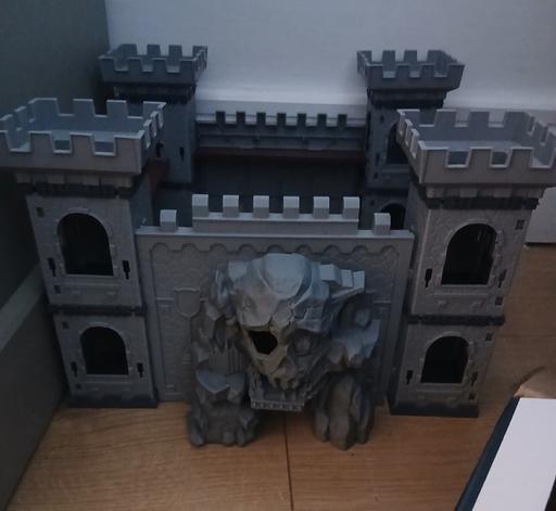 Buy & Sell Ocker Hill Sandwell - Photos for Toy castle and box of accessories