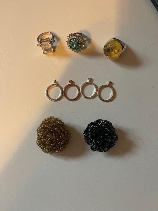 Buy & Sell Newdale Telford and Wrekin - Photos for Bundle of rings
