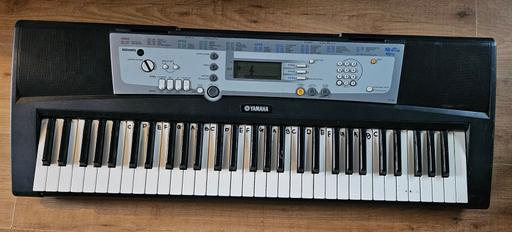 Buy & Sell Darlaston Walsall - Photos for Yamaha YPT-200 keyboard