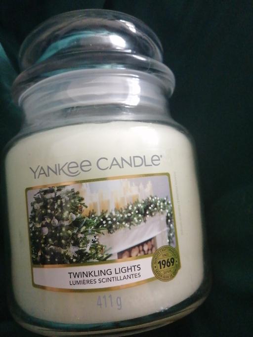 Buy & Sell Dosthill Tamworth - Photos for YANKEE CANDLE MEDIUM JAR