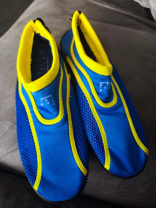 Buy & Sell Chelmsley Wood Solihull - Photos for ADULT AQUA SHOES