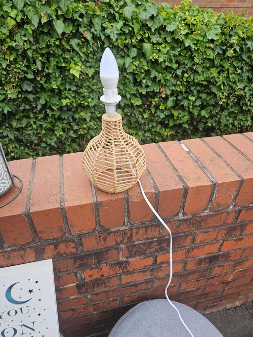 Buy & Sell Netherton Dudley - Photos for wicker lamp base ,no shade