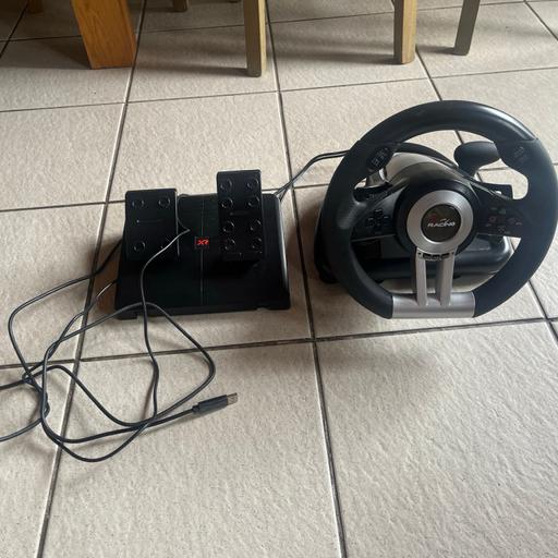 Buy & Sell Falconwood South East London - Photos for XR steering wheel and pedals