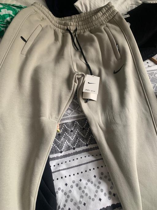 Buy & Sell Southdene Knowsley - Photos for Tracky bottoms