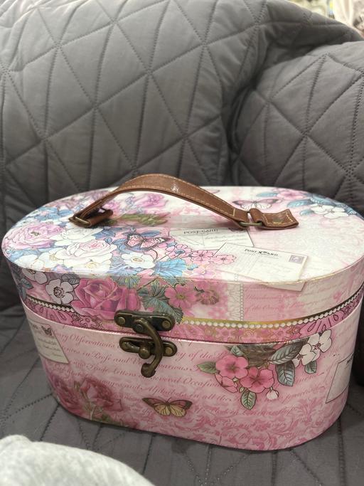 Buy & Sell Sutton Coldfield Birmingham - Photos for Pink storage box