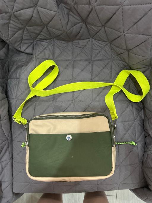 Buy & Sell Sutton Coldfield Birmingham - Photos for Marks & Spencer green and beige shoulder bag