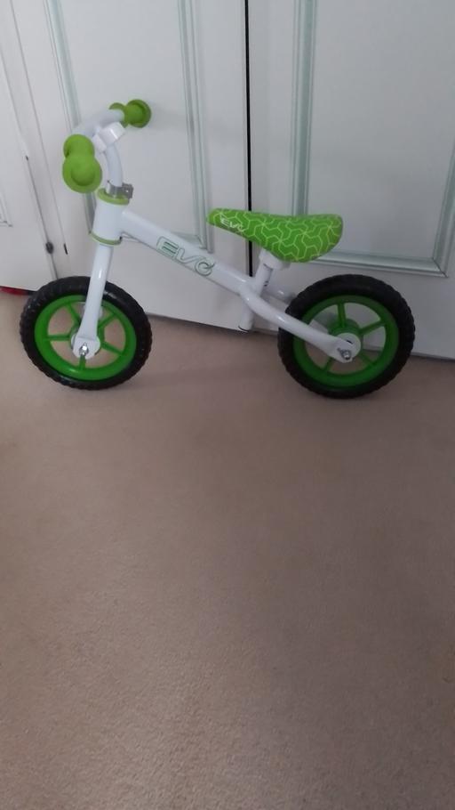 Buy & Sell Grange Park Saint Helens - Photos for BALANCE BIKE AS NEW PERFECT CHRISTMAS GIFT