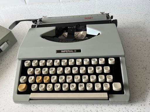 Buy & Sell Woodsetton Dudley - Photos for 1970’s typewriter