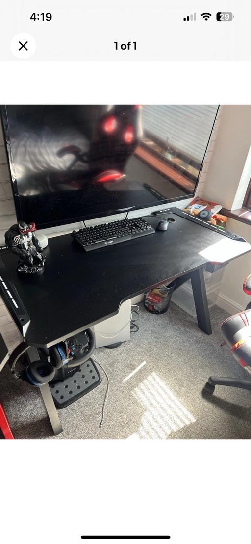 Buy & Sell New Ash Green Sevenoaks - Photos for Gaming desk with led lights