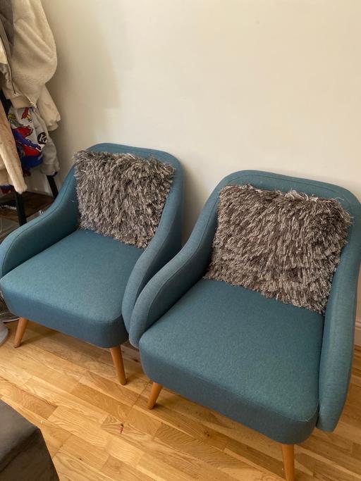Buy & Sell Cann Hall East London - Photos for I have a sofa and 4x chairs with the cushions