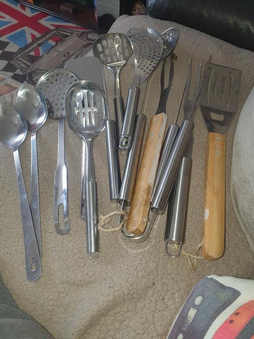 Buy & Sell Gornal Wood Dudley - Photos for Kitchen & Barbecue Metal Utensils, Some New.