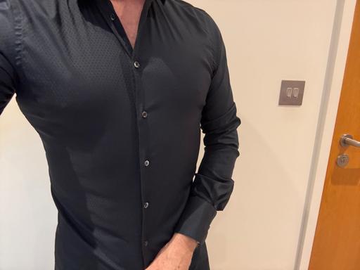 Buy & Sell Leamouth East London - Photos for Fitted Casual Giorgio Armani Shirt