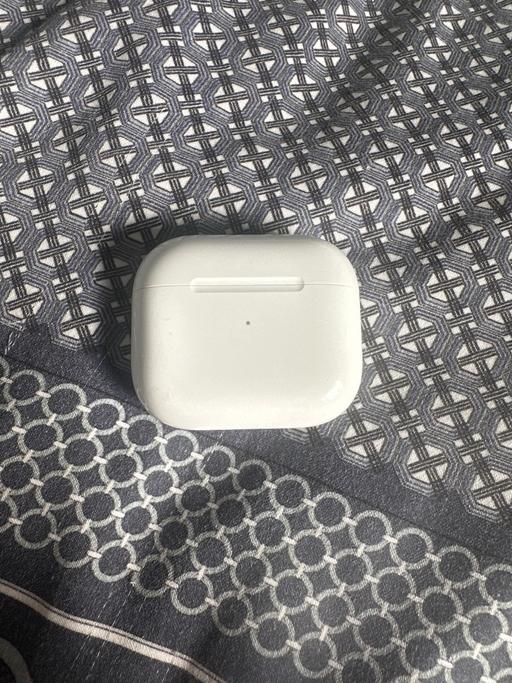 Buy & Sell Bailiff Bridge Calderdale - Photos for Apple AirPods 3rd generation