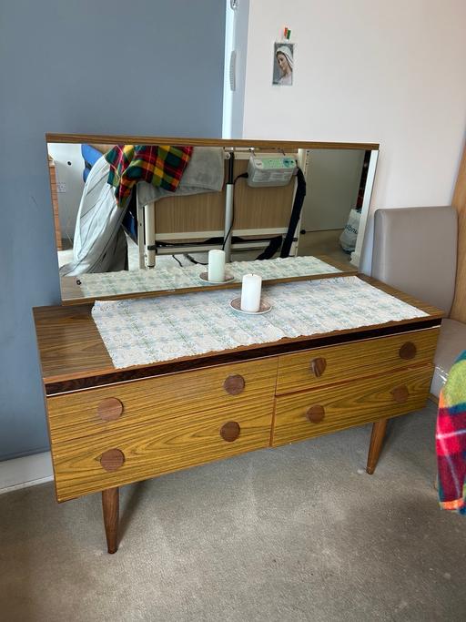 Buy & Sell Peckham South East London - Photos for Vintage dressing table