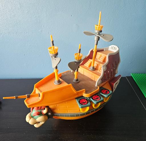 Buy & Sell Darlaston Walsall - Photos for Super Mario Bowser's ship