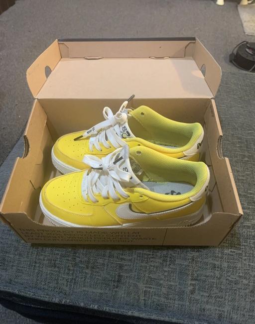 Buy & Sell Finstall Bromsgrove - Photos for UK 5.5 NIKE AIR FORCE 1 LV8 (GS) 