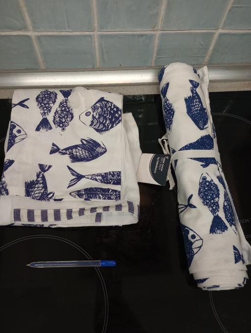 Buy & Sell Northfield Birmingham - Photos for Bnnt Table Runner, Tea Towels & Bag