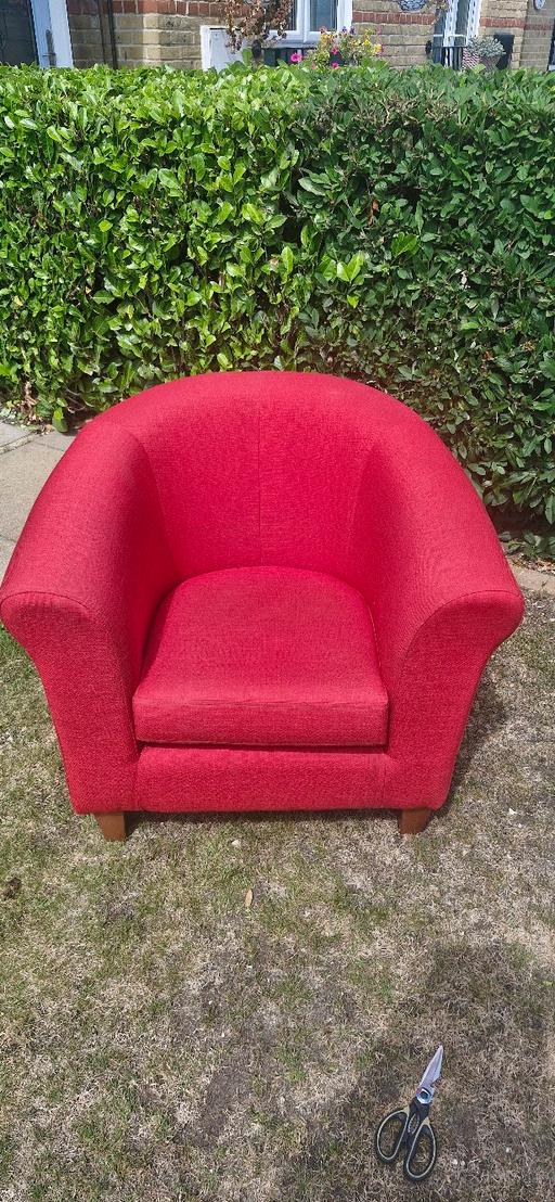 Buy & Sell St Johns South East London - Photos for Red Marks and Spencer Bucket Chair