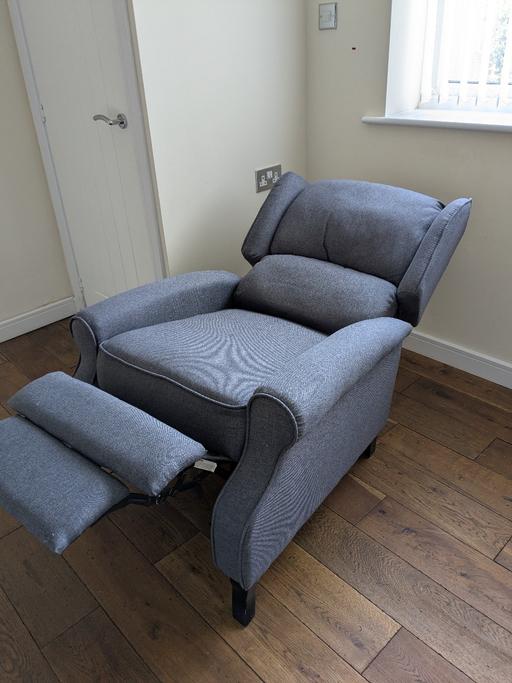 Buy & Sell Willenhall Walsall - Photos for Recliner chair