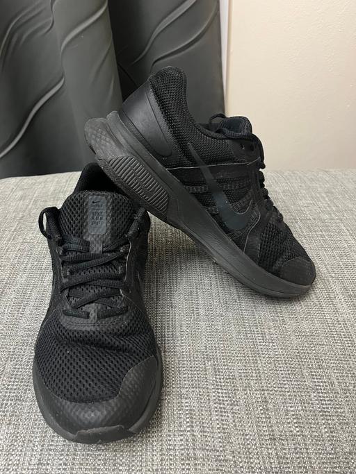Buy & Sell Old Ford East London - Photos for Black Nike Trainers