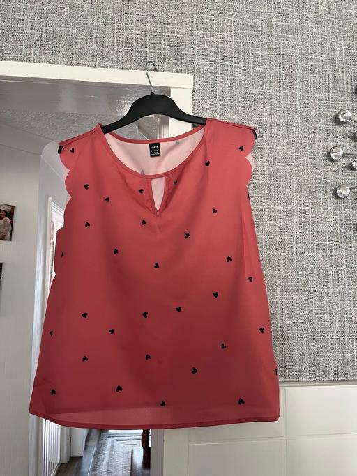 Buy & Sell Woodsetton Dudley - Photos for Summer top