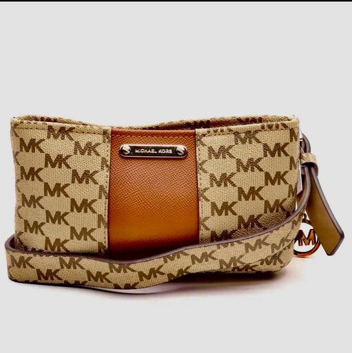 Buy & Sell Loxford East London - Photos for Michael Kors Leather Belt Bag Purse