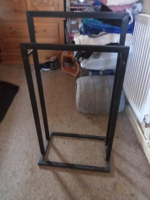 Buy & Sell Oadby Oadby and Wigston - Photos for BLACK METAL TOWEL RACK